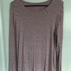 Apt 9 pink dot top size large